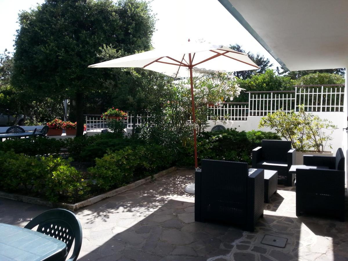 Appartamento In Villa Valentini, Fronte Mare, Giardino E Parcheggio Privato, Wifi, Dotato Di Tutti I Confort, Nel Golfo Di Gaeta Minturno Exterior foto