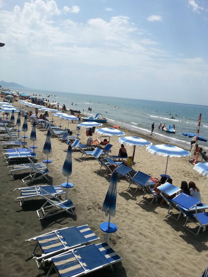 Appartamento In Villa Valentini, Fronte Mare, Giardino E Parcheggio Privato, Wifi, Dotato Di Tutti I Confort, Nel Golfo Di Gaeta Minturno Exterior foto